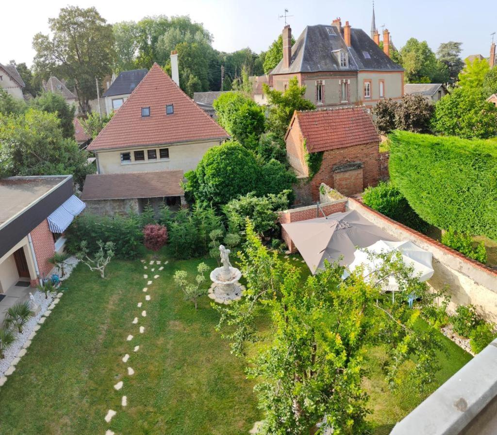 Appartement En Residence Gisors Kültér fotó