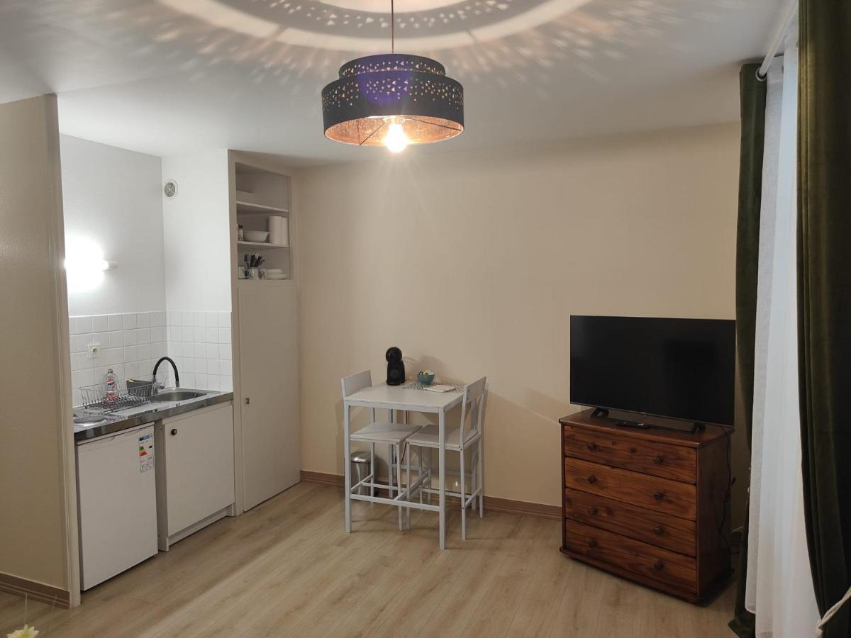 Appartement En Residence Gisors Kültér fotó